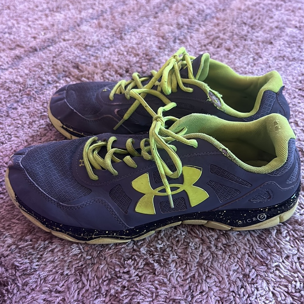 Under Armour Men's Micro G Engage Big Logo Shoe - Picture 12 of 14